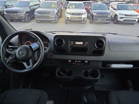 Used 2023 Mercedes-Benz Sprinter 144 Cargo image 16