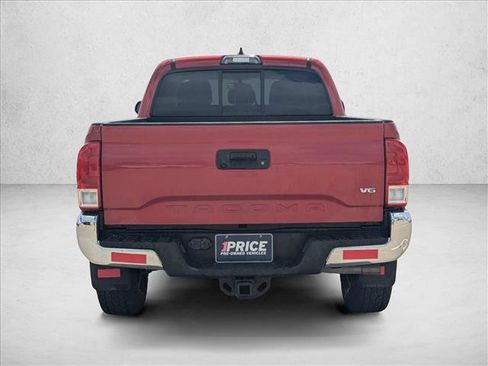 Used 2017 Toyota Tacoma SR5 w/ Tow Package RWD image 6