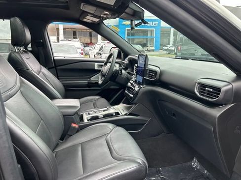 Used 2022 Ford Explorer ST w/ Equipment Group 401A AWD/4WD image 35
