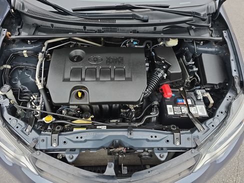 Used 2014 Toyota Corolla LE image 31