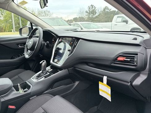 Used 2025 Subaru Outback Premium image 20