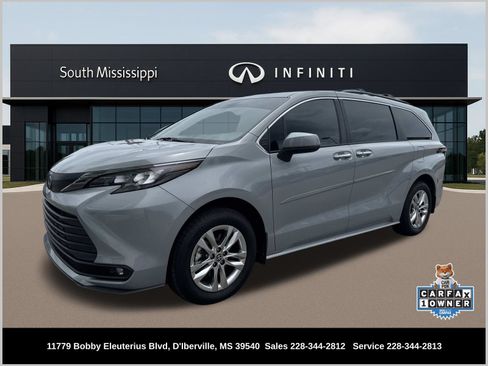 Used 2023 Toyota Sienna XLE Woodland Edition AWD/4WD image 1
