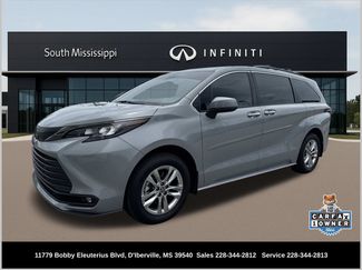 Used 2023 Toyota Sienna XLE Woodland Edition AWD/4WD video 1