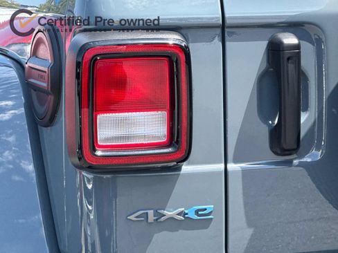 Certified 2024 Jeep Wrangler Unlimited AWD/4WD image 26