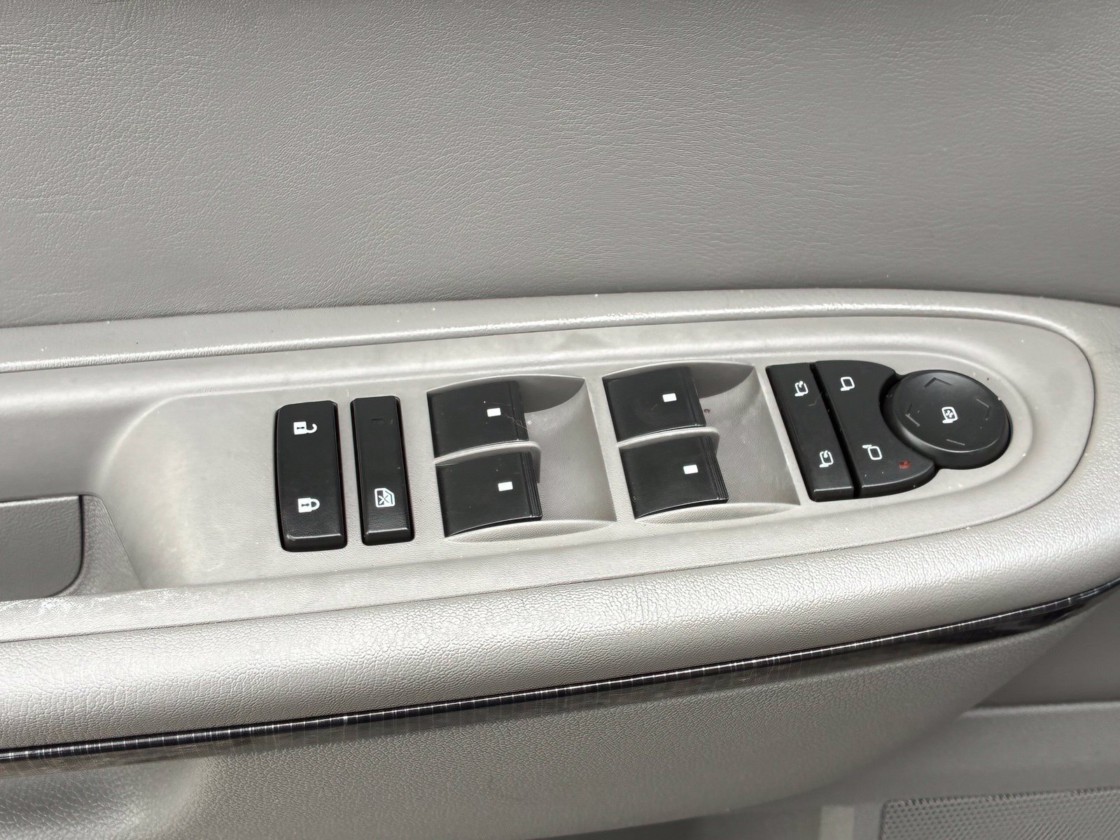 Used 2017 Chevrolet Traverse Premier AWD/4WD image 13