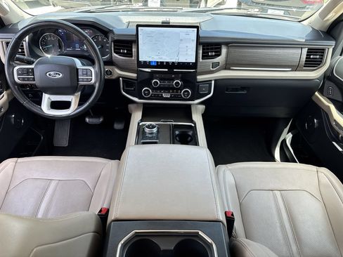 Used 2024 Ford Expedition Limited RWD image 9