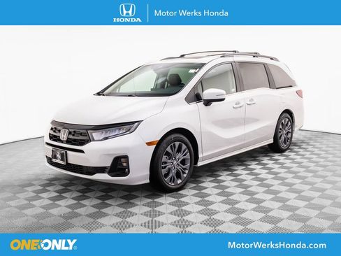 New 2026 Honda Odyssey Touring image 1
