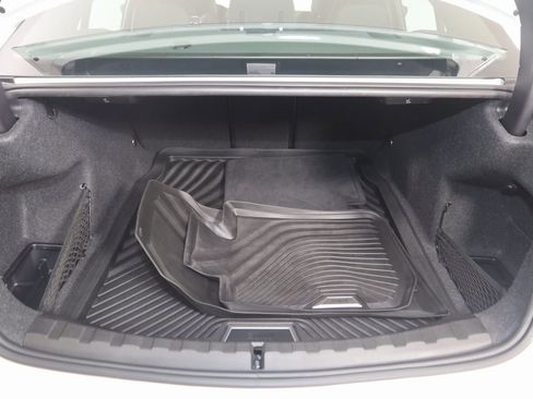 Used 2022 BMW 330i xDrive Sedan w/ M Sport Package image 52