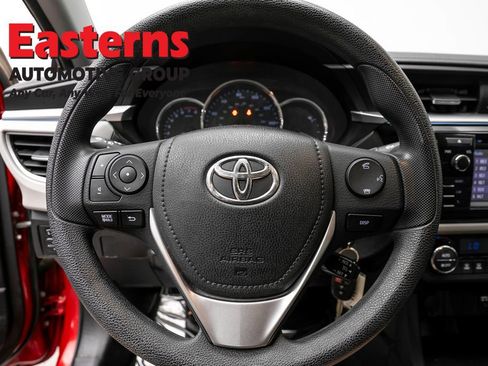 Used 2016 Toyota Corolla LE FWD image 10