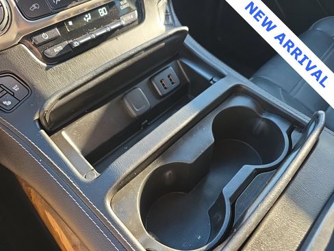 Used 2016 GMC Yukon XL Denali w/ Open Road Package image 28