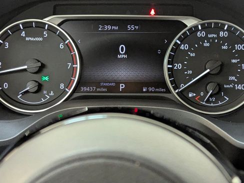 Used 2022 Nissan Rogue SV image 19