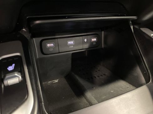 Used 2021 Kia Sorento EX image 25