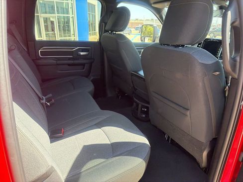Used 2024 RAM 2500 Big Horn w/ Sport Appearance Package image 24