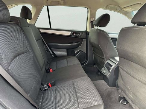 Used 2018 Subaru Outback 2.5i Premium image 14