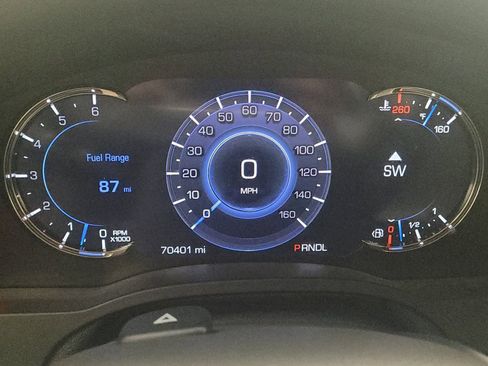 Used 2018 Cadillac Escalade ESV Luxury RWD image 23