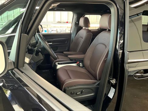 New 2025 Volkswagen ID. Buzz Pro S image 10