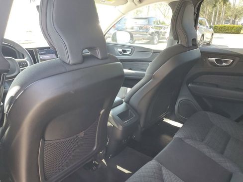 Certified 2024 Volvo XC60 B5 Core image 17