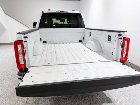 Used 2024 Ford F250 XLT w/ FX4 Off-Road Package AWD/4WD image 11