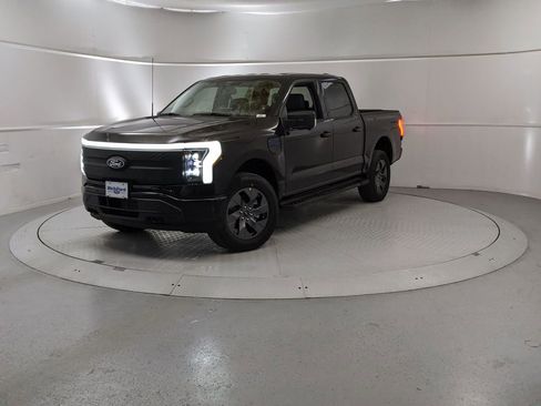 New 2025 Ford F150 Lightning Flash image 5
