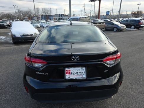 Certified 2024 Toyota Corolla LE image 4