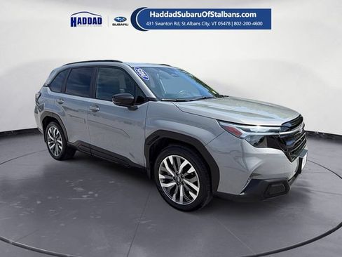 Certified 2025 Subaru Forester Touring AWD/4WD image 7