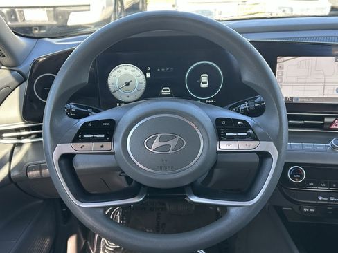 Used 2024 Hyundai Elantra SEL FWD image 24
