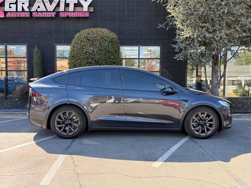 Used 2024 Tesla Model X image 22