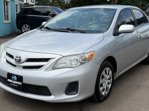 Used 2011 Toyota Corolla LE FWD image 7