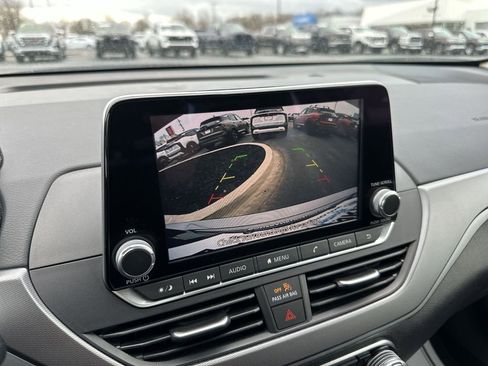 Used 2024 Nissan Altima 2.5 SR image 17