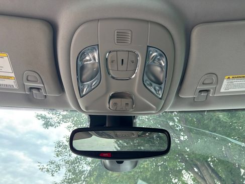Used 2022 Jeep Compass Latitude w/ Sun and Sound Group FWD image 21