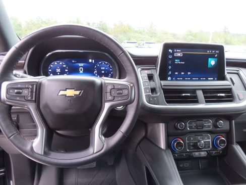 Used 2022 Chevrolet Tahoe LT w/ Luxury Package image 21