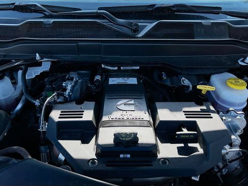 Used 2024 RAM 3500 Tradesman w/ Chrome Appearance Group image 27