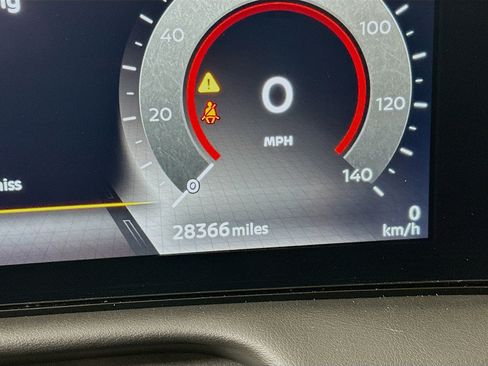 Used 2023 Nissan Ariya FWD image 19