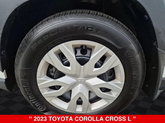 Used 2023 Toyota Corolla Cross L AWD/4WD image 10
