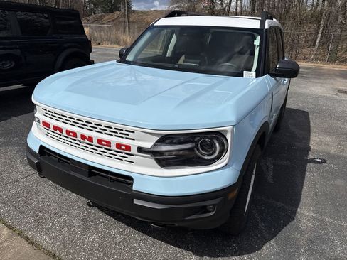 Used 2023 Ford Bronco Sport Heritage Limited image 5