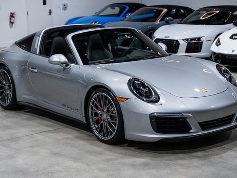 Used 2017 Porsche 911 Targa 4S AWD/4WD image 9