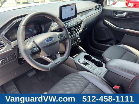 Used 2025 Ford Escape ST-Line Select AWD/4WD image 11