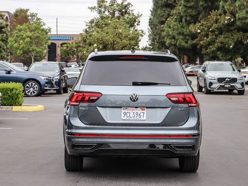 Certified 2022 Volkswagen Tiguan SE R-Line FWD image 7