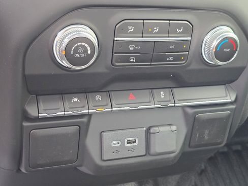 New 2025 GMC Sierra 1500 Pro image 9