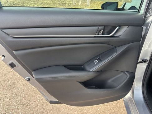 Used 2022 Honda Accord Sport Special Edition image 13