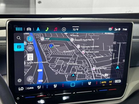 Certified 2025 Volkswagen ID.4 Pro S AWD/4WD image 17