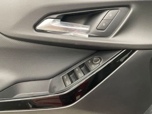 New 2026 Chevrolet Equinox LT w/ Convenience Package II AWD/4WD image 10