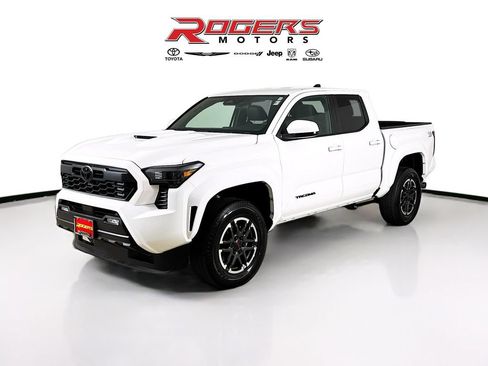 Used 2026 Toyota Tacoma TRD Sport AWD/4WD image 8