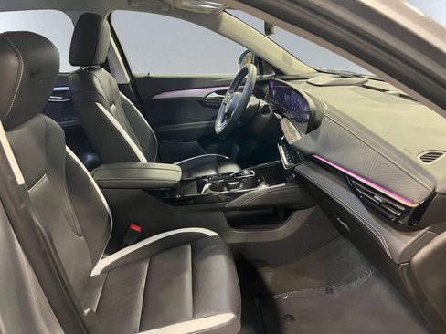 Used 2025 Buick Envision Sport Touring AWD/4WD image 20