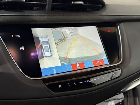 Used 2019 Cadillac XT5 Platinum AWD/4WD image 18