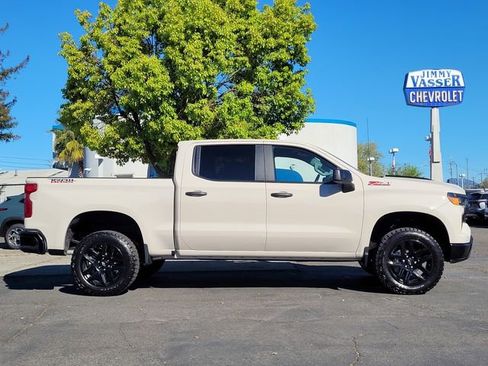 New 2026 Chevrolet Silverado 1500 Custom Trail Boss AWD/4WD image 4