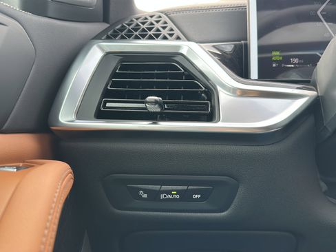 New 2026 BMW X5 sDrive40i w/ M Sport Package image 25