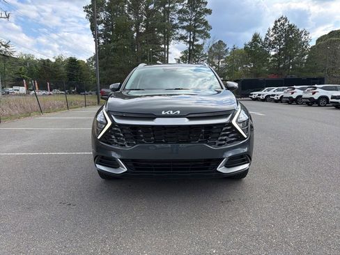 Used 2023 Kia Sportage EX AWD/4WD image 3