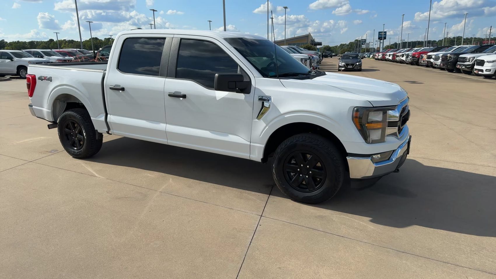 Used 2023 Ford F150 XLT AWD/4WD image 2