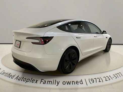 Used 2024 Tesla Model 3 Standard Range RWD image 5